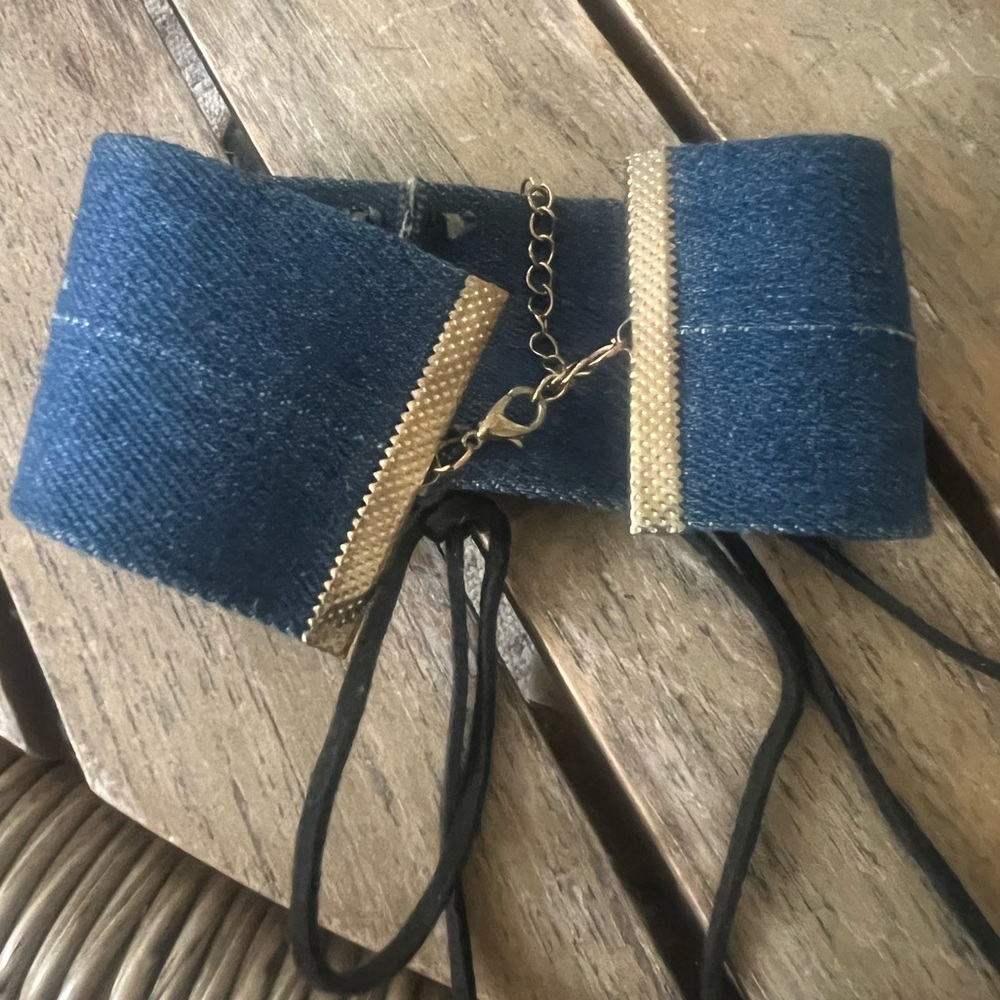 Blue Denim Lace-Up Choker - Picture 3 of 3